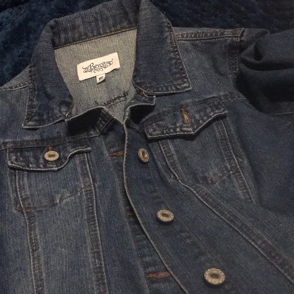 jean jacket - Picture 2 of 5